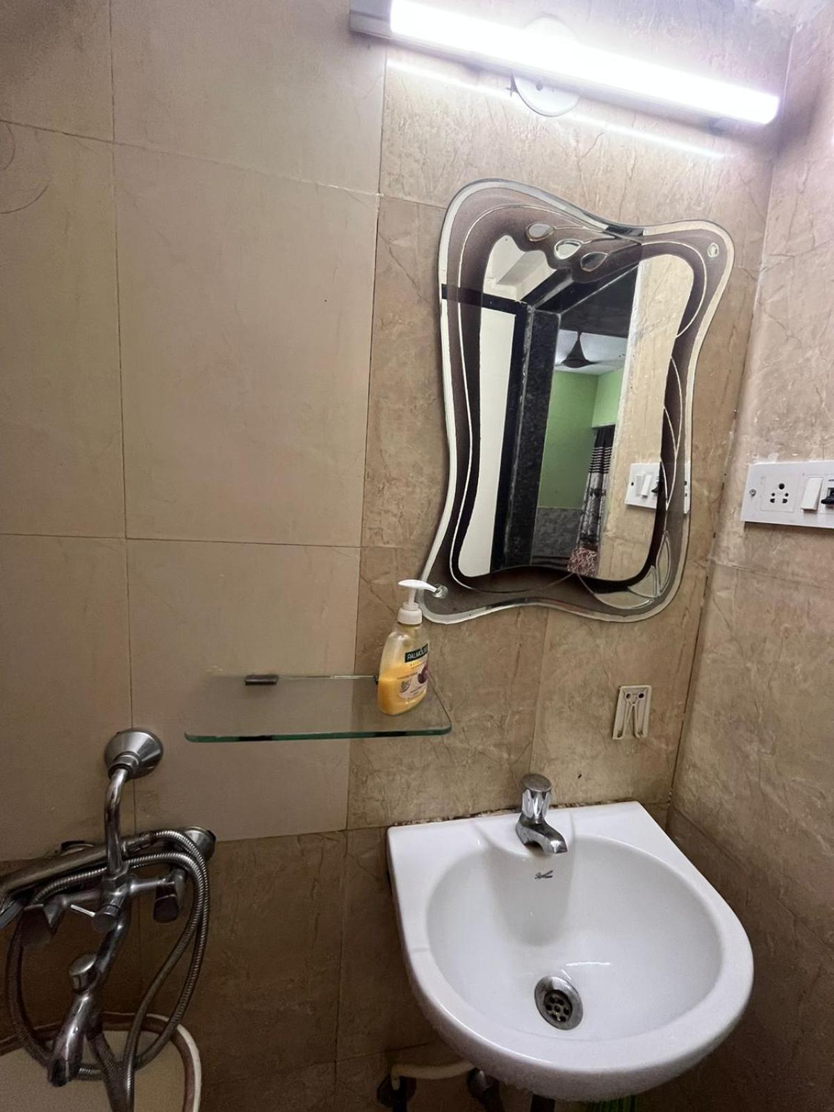 Galaxy Apartment Mumbai Exterior foto